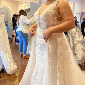 Wedding dress